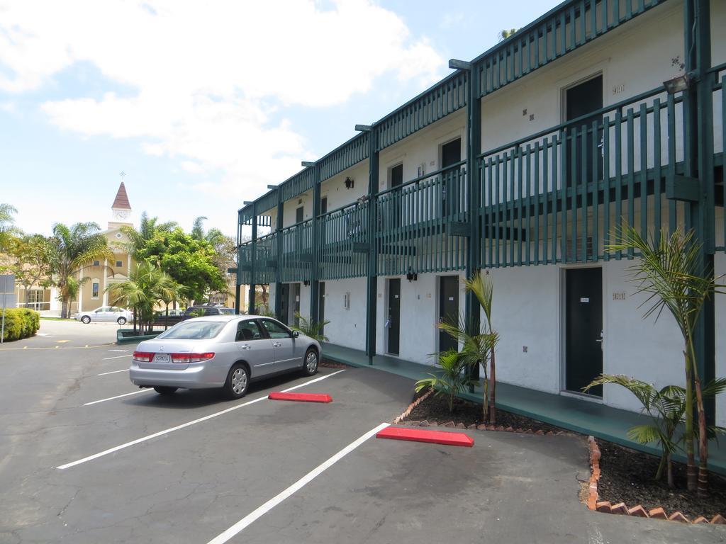 假日小屋美洲最佳价值酒店 圣地亚哥 外观 照片