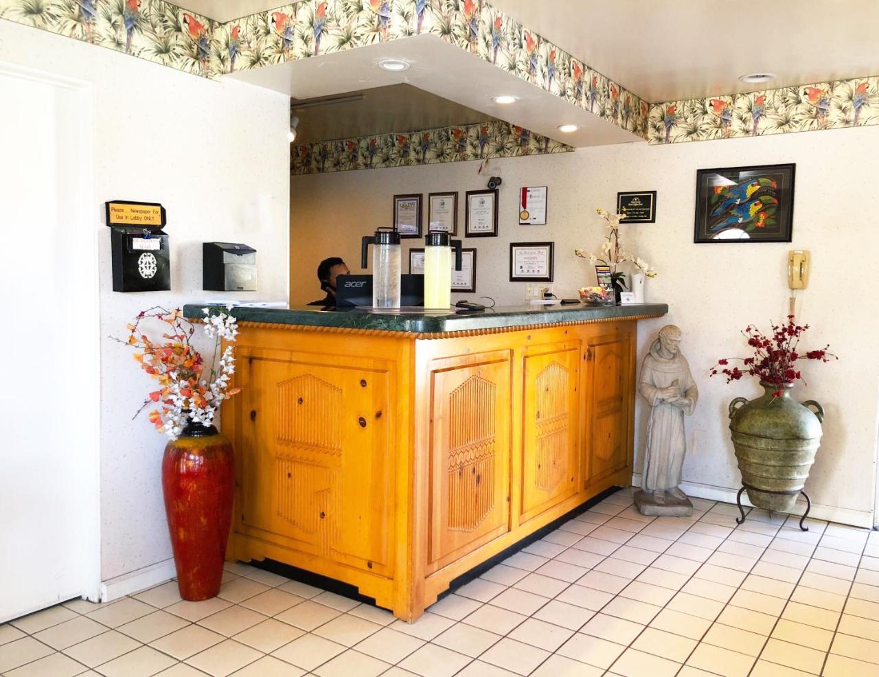 假日小屋美洲最佳价值酒店 圣地亚哥 外观 照片